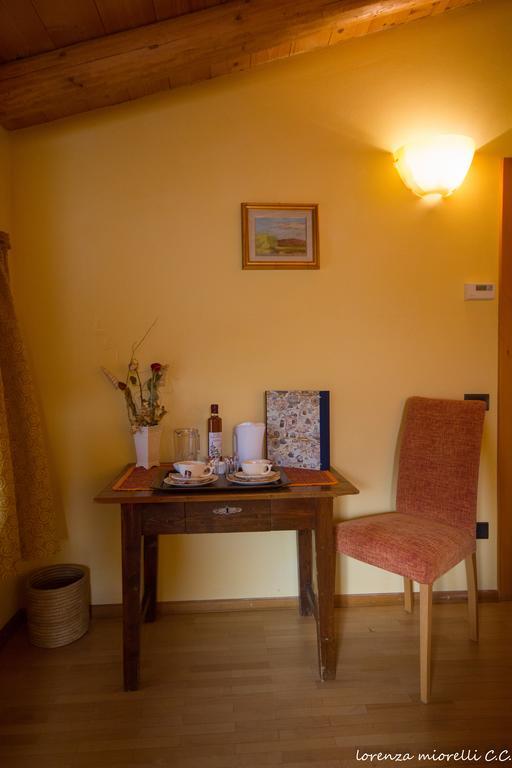 Ca' Dei Fazzilisti Bed & Breakfast Mori Oda fotoğraf